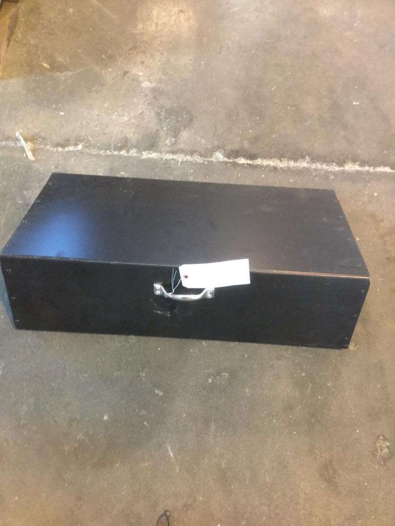 FREIGHTLINER FLD120 CLASSIC BATTERY BOX COVER