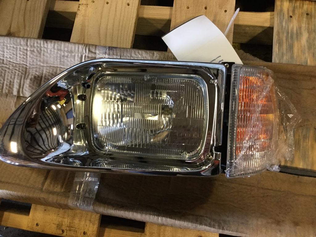 INTERNATIONAL 9200 HEADLAMP ASSEMBLY AND COMPONENT