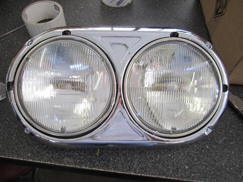 KENWORTH W900 HEADLAMP ASSEMBLY AND COMPONENT