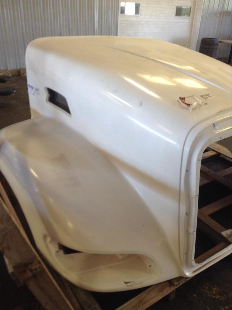 PETERBILT 386 HOOD