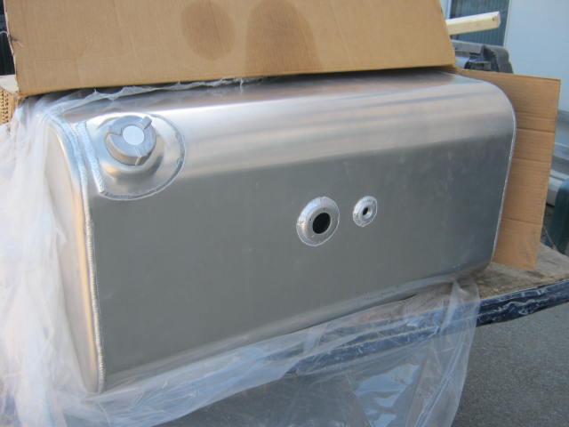 FREIGHTLINER M2 106 FUEL TANK