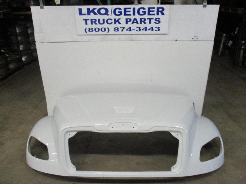 FREIGHTLINER M2 106 HOOD