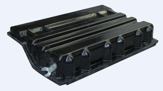 INTERNATIONAL 4300 BATTERY BOX COVER